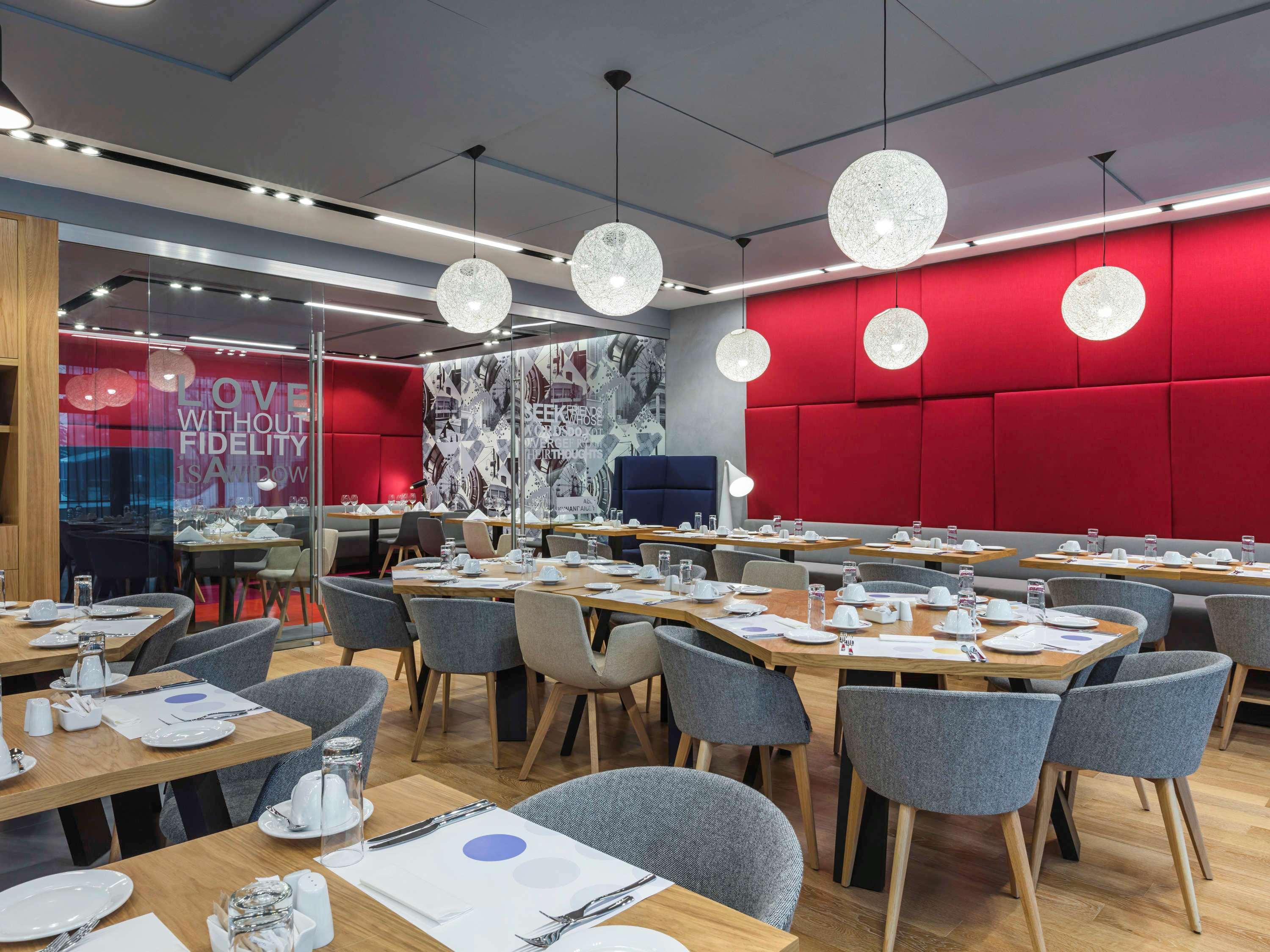 Novotel Almaty City Center Екстериор снимка