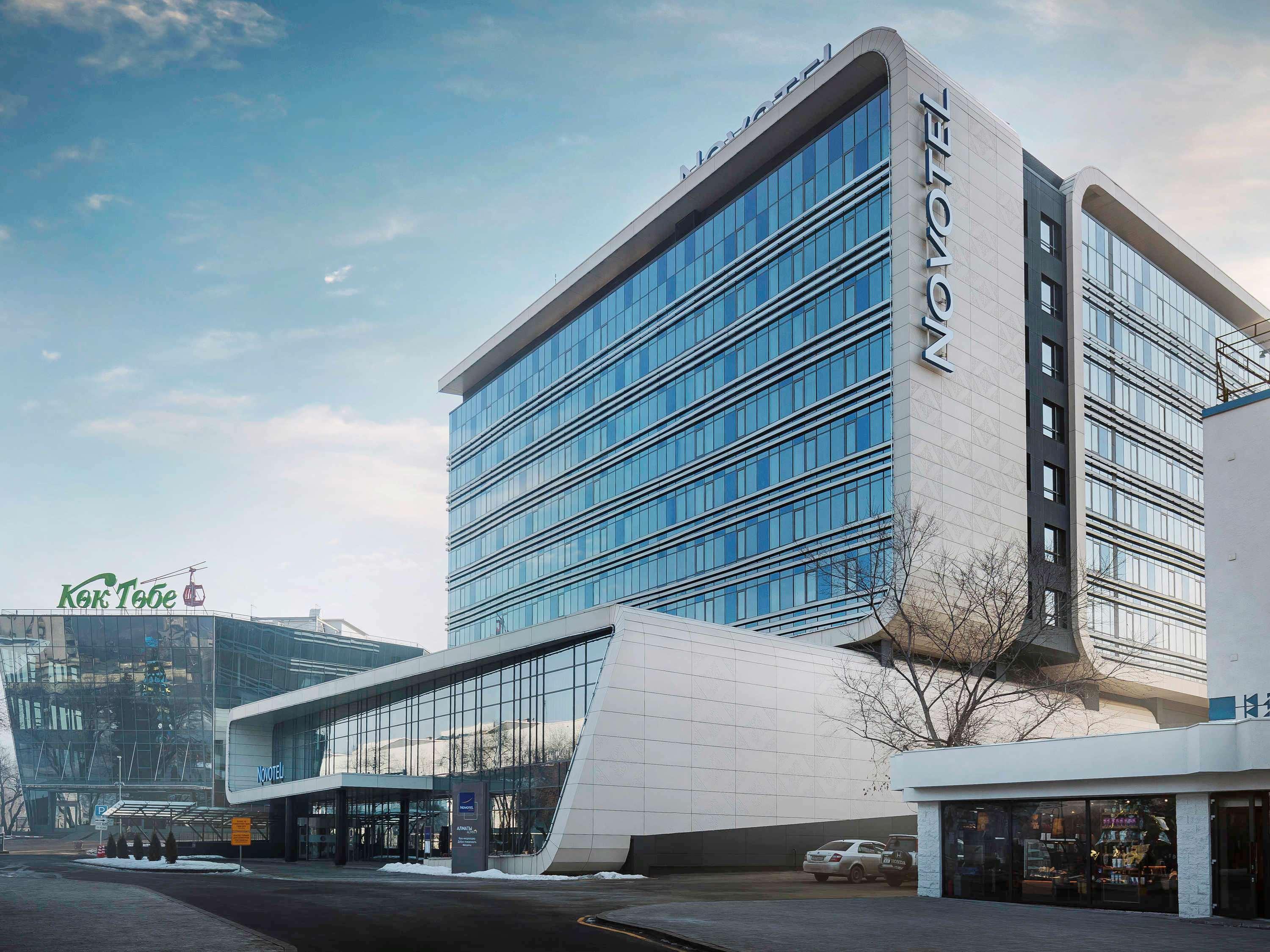 Novotel Almaty City Center Екстериор снимка