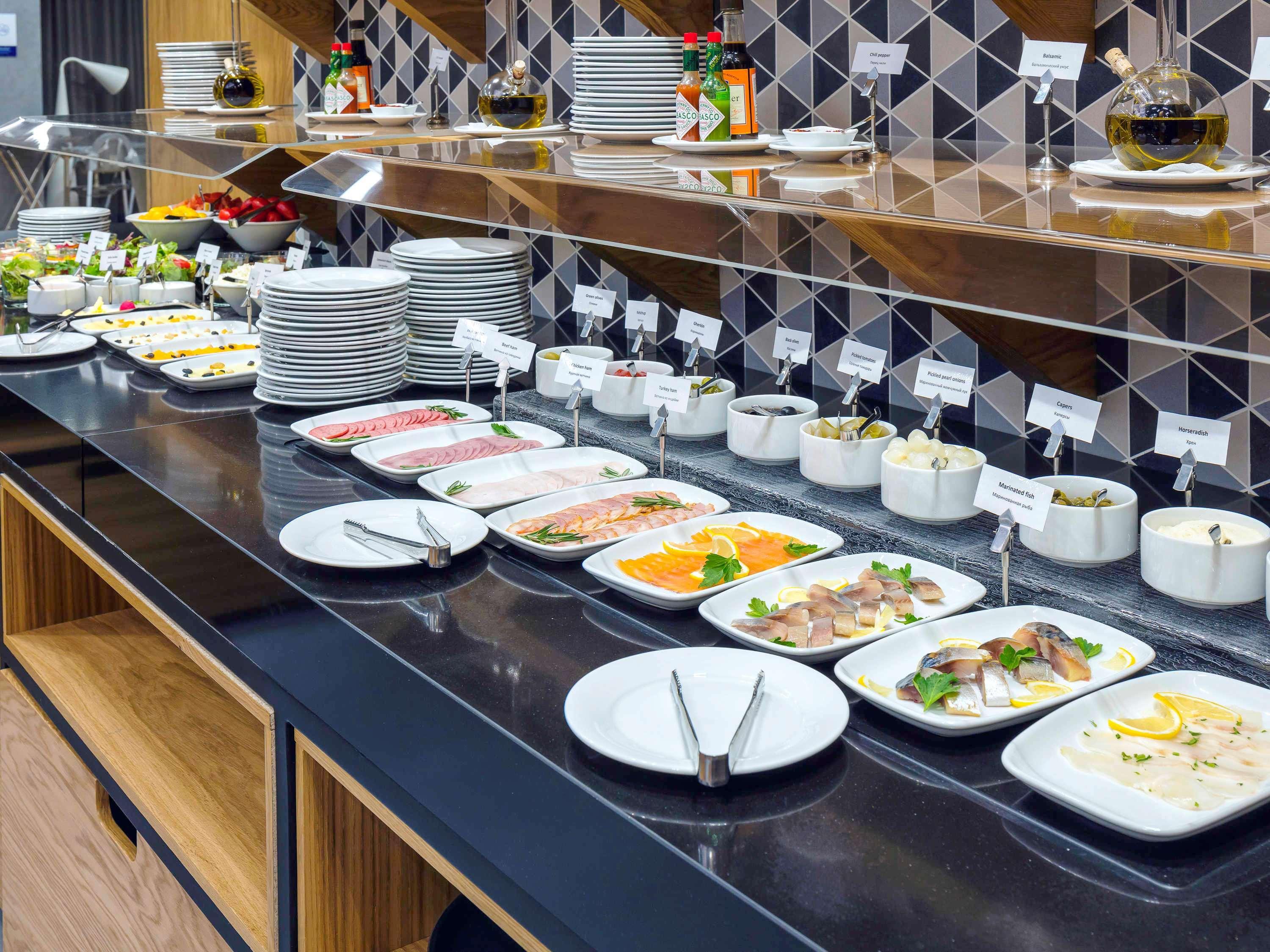Novotel Almaty City Center Екстериор снимка