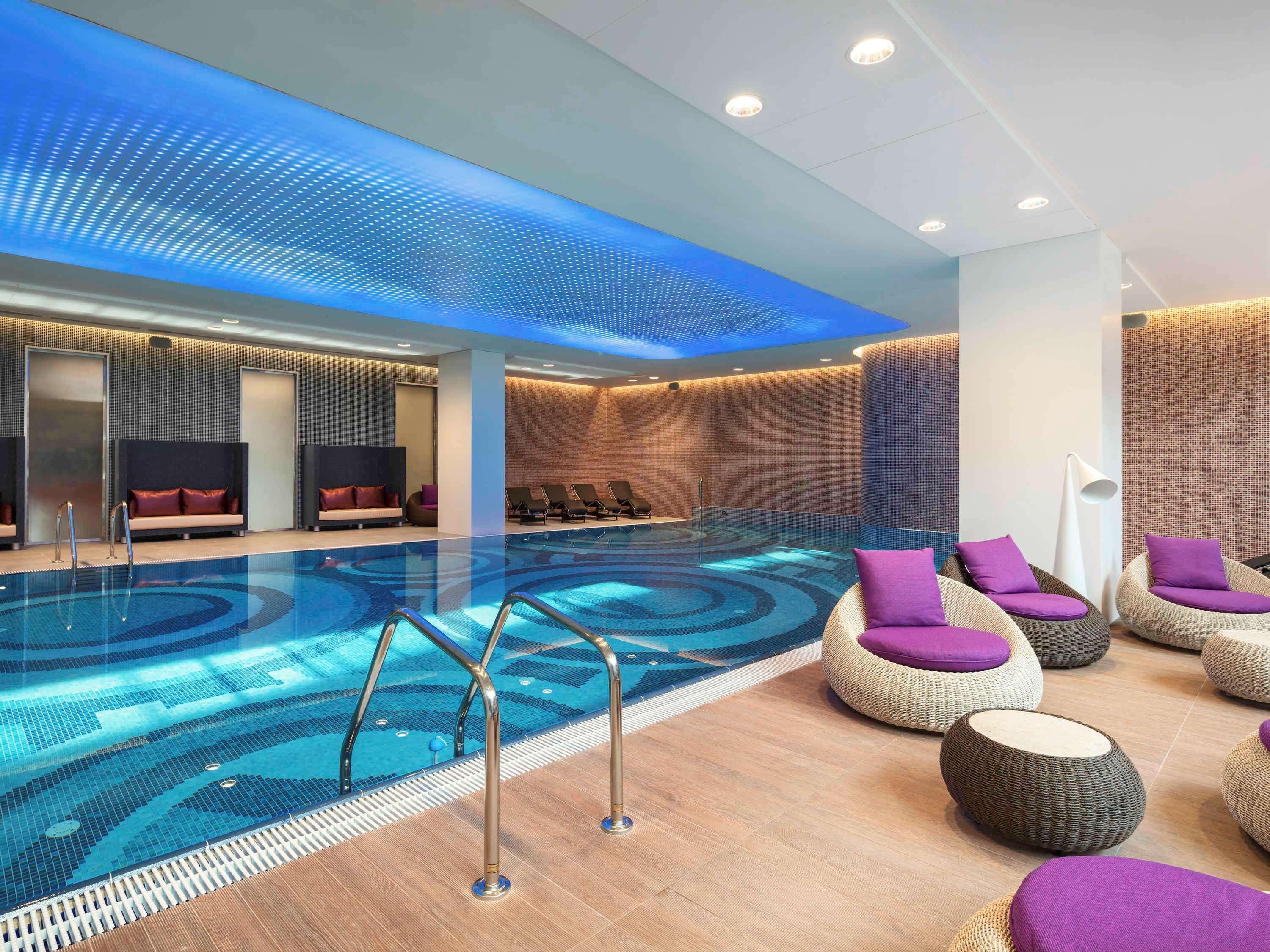 Novotel Almaty City Center Екстериор снимка