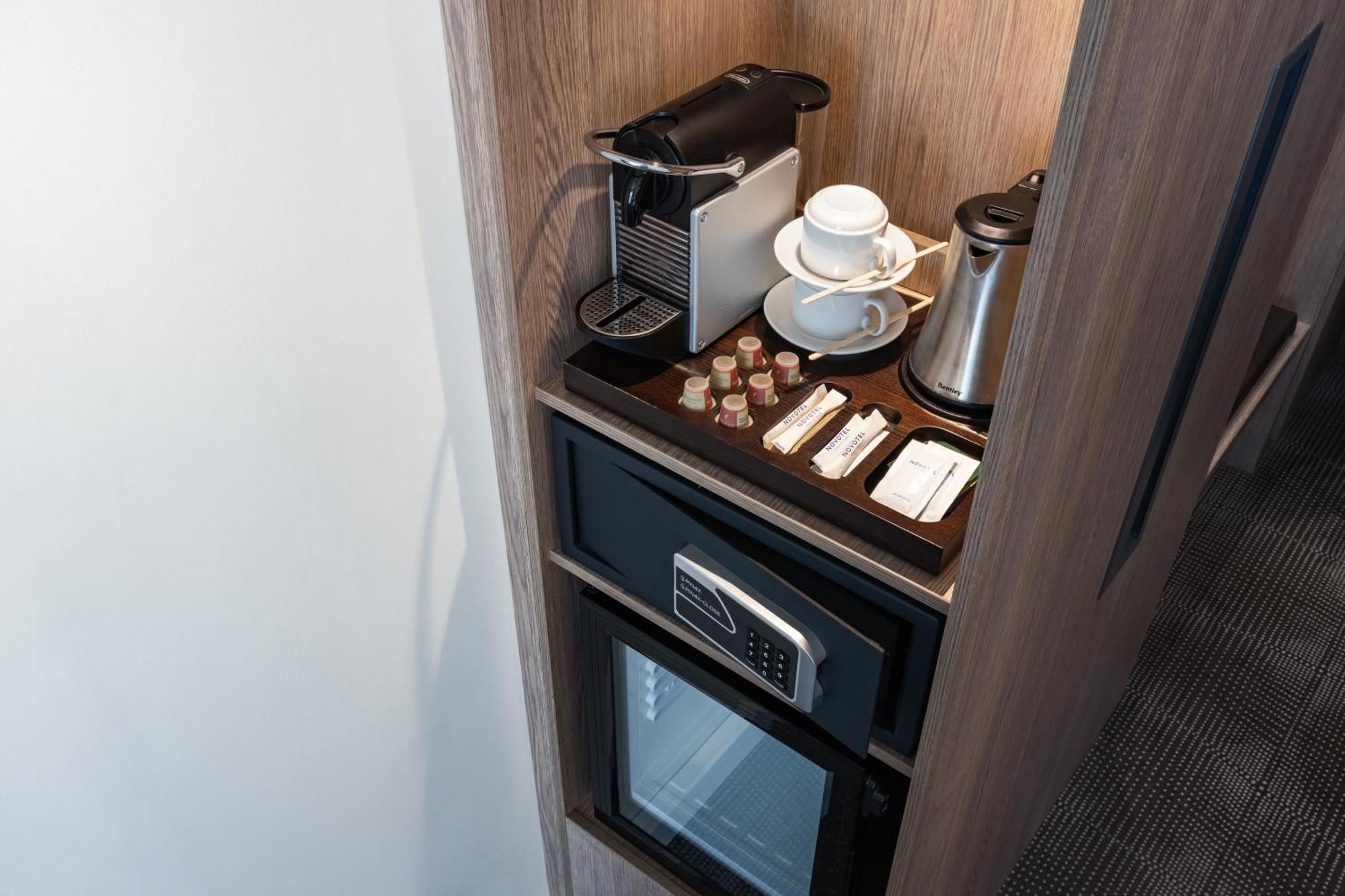 Novotel Almaty City Center Екстериор снимка