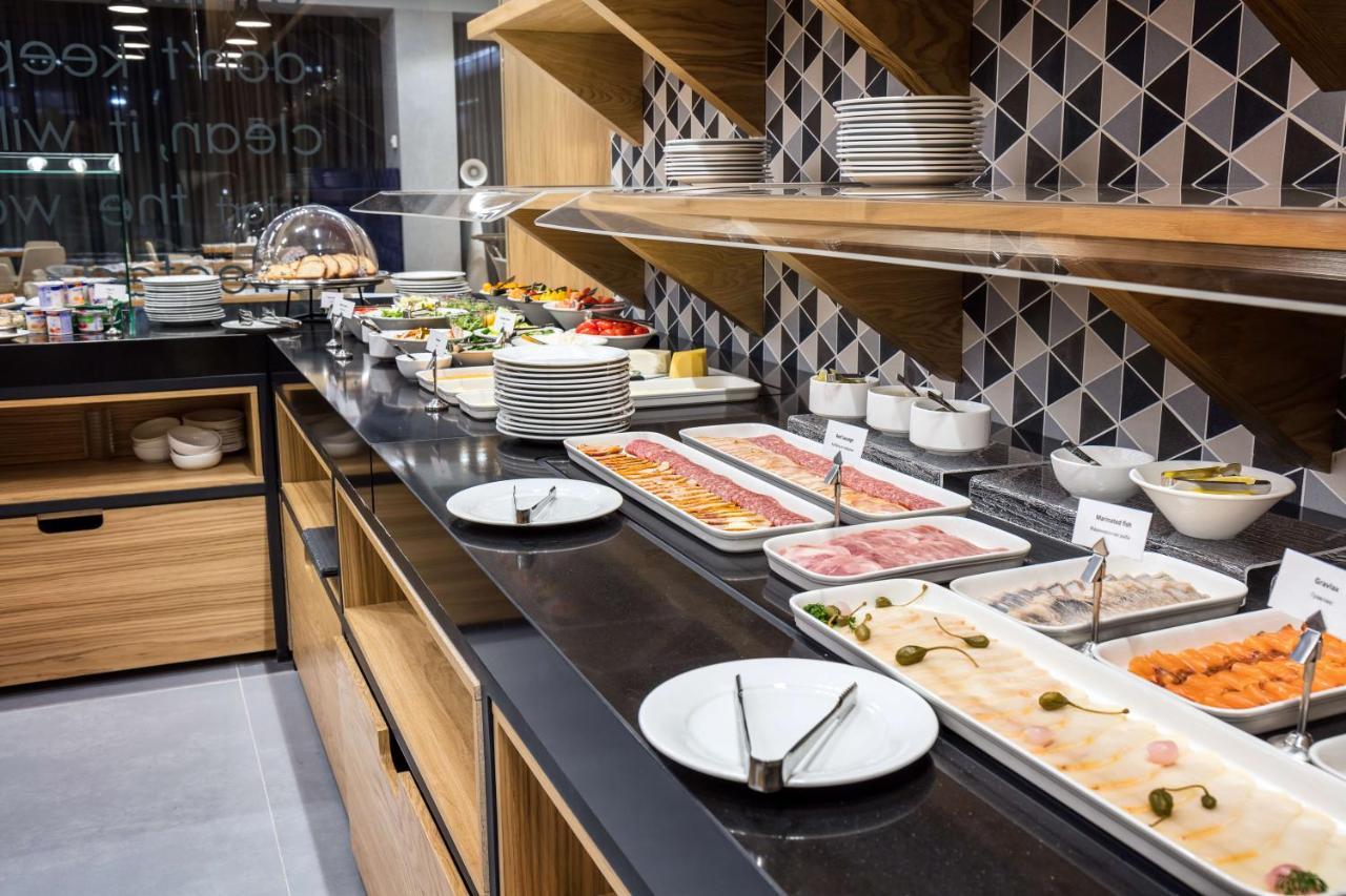 Novotel Almaty City Center Екстериор снимка