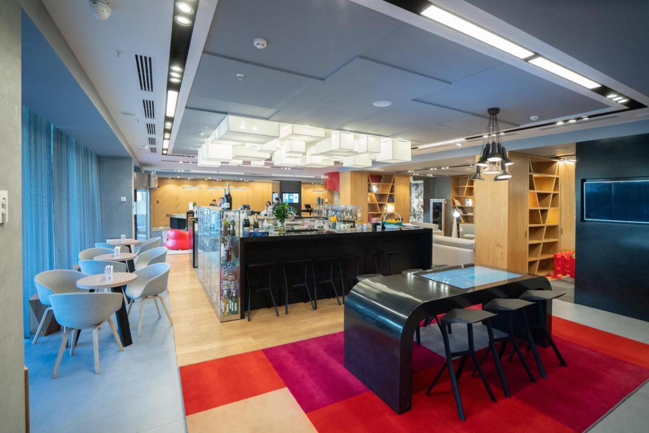 Novotel Almaty City Center Екстериор снимка